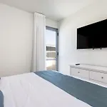 Home2book Modern With Pool In